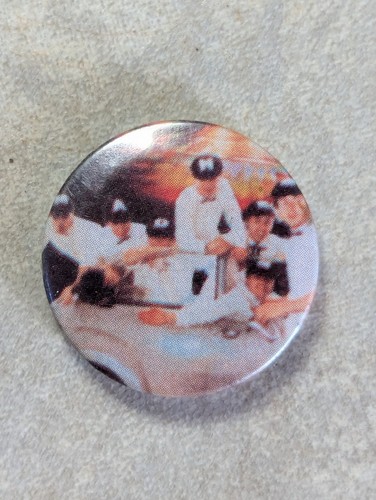 Vintage 80s madness pin badge - 80s,