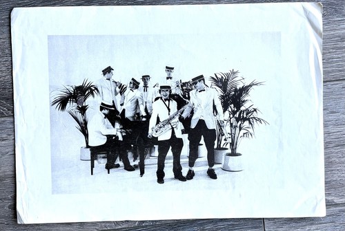 Unusual madness picture press - madness,
